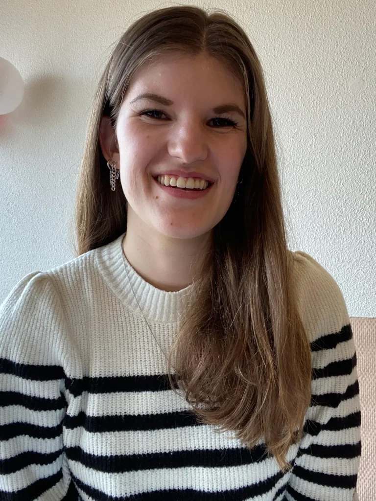 Portret van Lindy Peters van Neijenhof, speltherapeut en oprichter van BloeiWijs